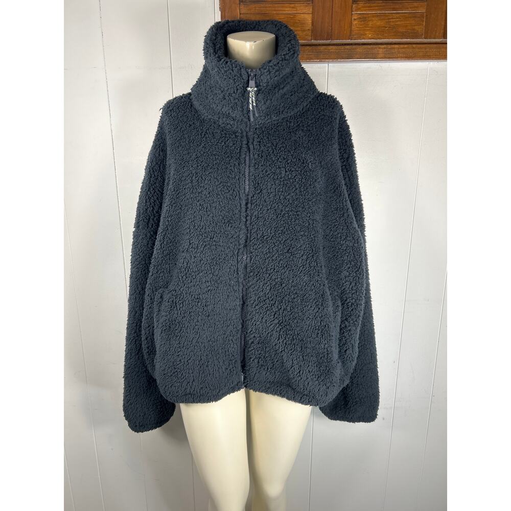 American Eagle "This Feels Seriously Huggable" Zip-Up Sherpa Jacket Black L/XL - Picture 2 of 5